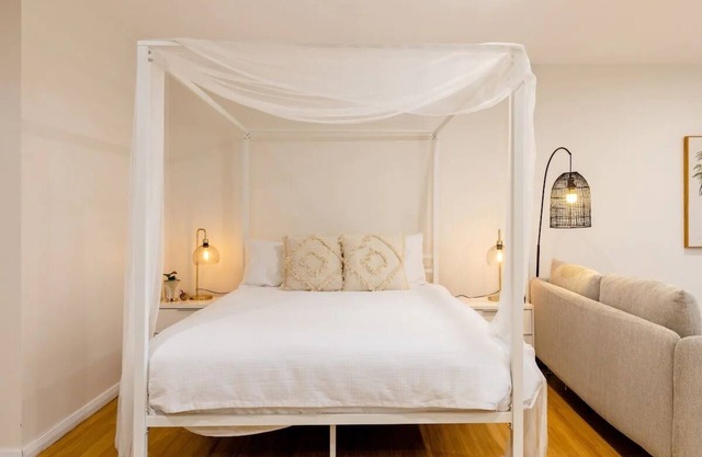 DejaBlue ~ Adorable Kingscliff Studio for 2