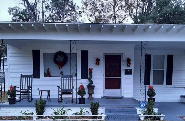 Delia's River Retreat: Charming 3 Bedroom Cottage in St. Marys, Georgia