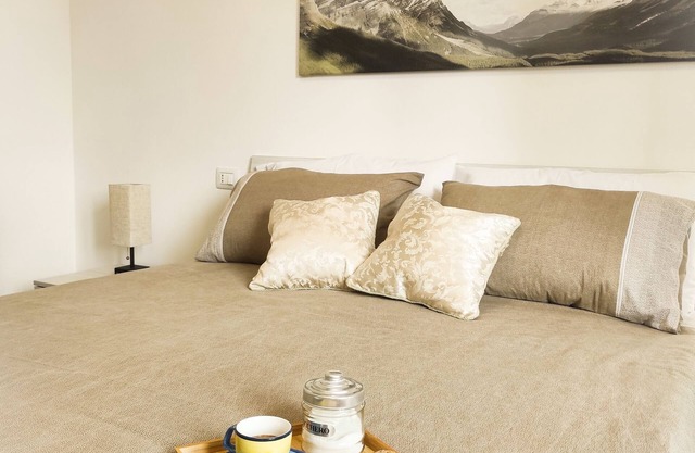 Delightful Apartment 15 min. from the Center of Milan
