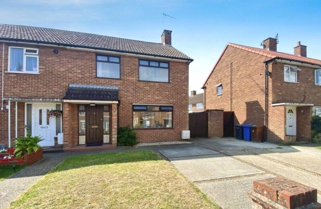 Delightful-Ipswich-4 Bed-SelfCatering-Parking-Wifi