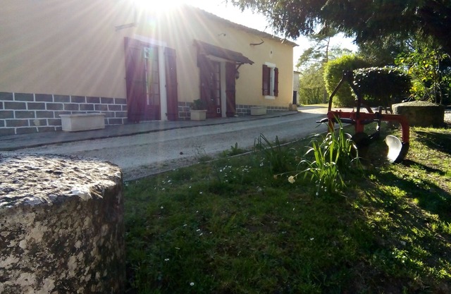 Delightful property consisting of a 4 bedroom house and separate cottage for 2.