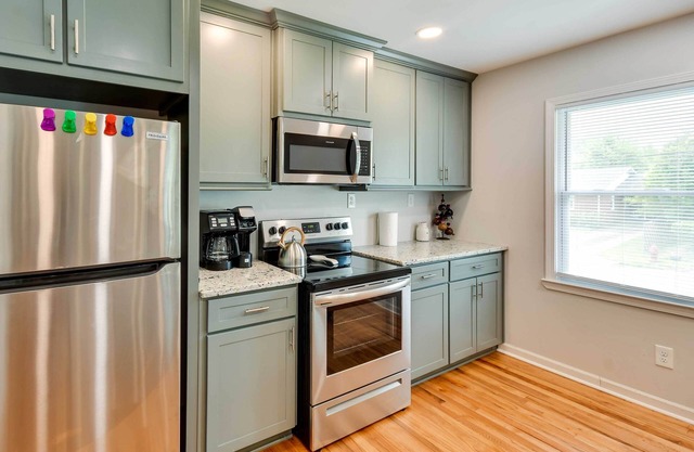 Delightful Tuskegee Home - Great for Families!