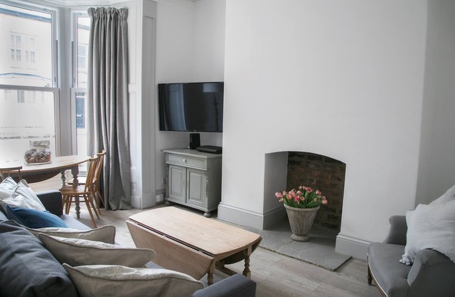 Deluxe 2 bedroom apartment