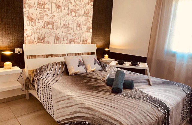 DELUXE APARTMENT Your best holidays, three Swimming pool, Private terrace, High WiFi, PUERTA DEL SOL