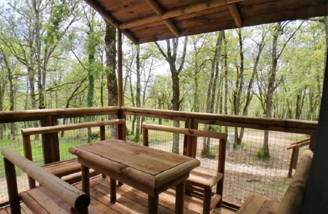 DELUXE FAMILY CABIN ON PILOTS 1