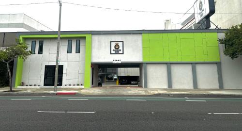 Deluxe Inn Hawthorne/LAX