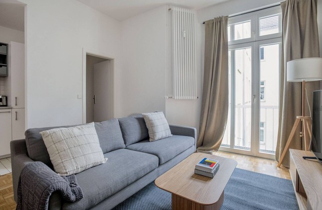 Deluxe Neukölln 1BR Fully Furnished & Equipped, by Blueground