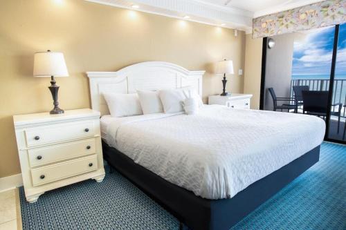 Deluxe Oceanfront King Room 1st Floor
