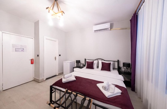 Deluxe Suites By Frame