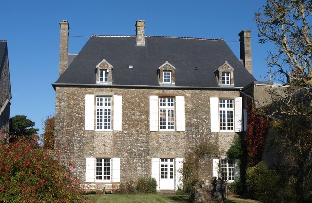 Demeure Historique - Village D'agon - 800m de la Plage