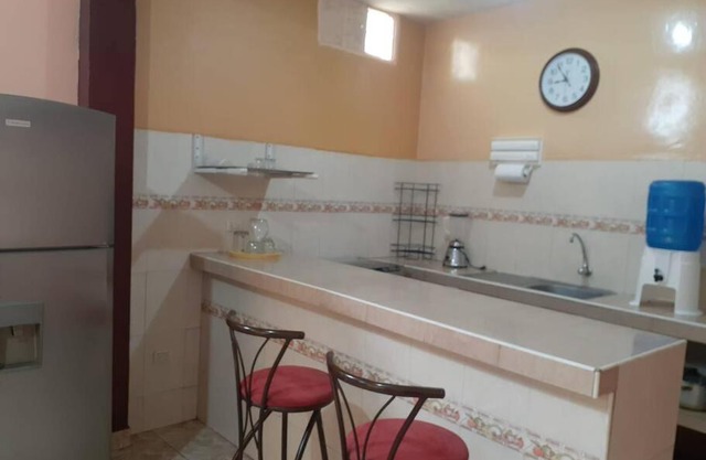 Departamento amoblado con entrada independiente