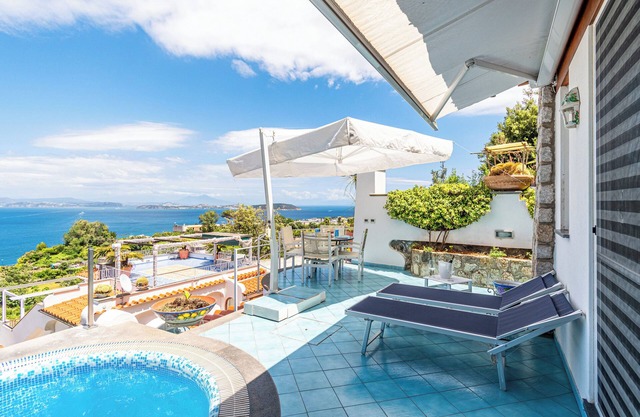Dependance Castiglione With Pool And View, Ischia, Italy