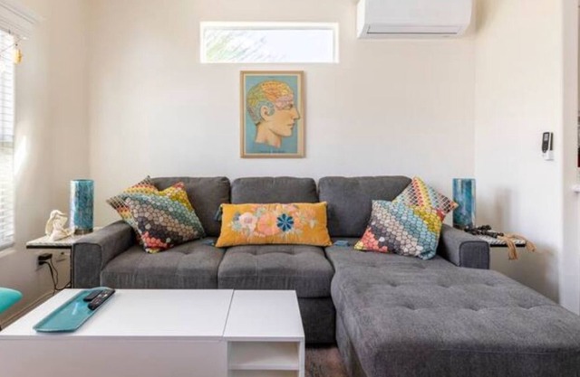 Desert 🐬 Dolphins Mineral Springs Healing Oasis