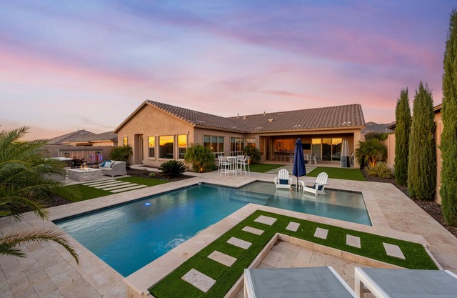 Desert Luxury Villa Private Pool, Hot Tub, Gym