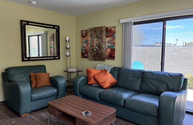 Desert Morada Casita L 2 Bedroom 1 Bath Dog Friendly maximum 2-NO OTHER PETS