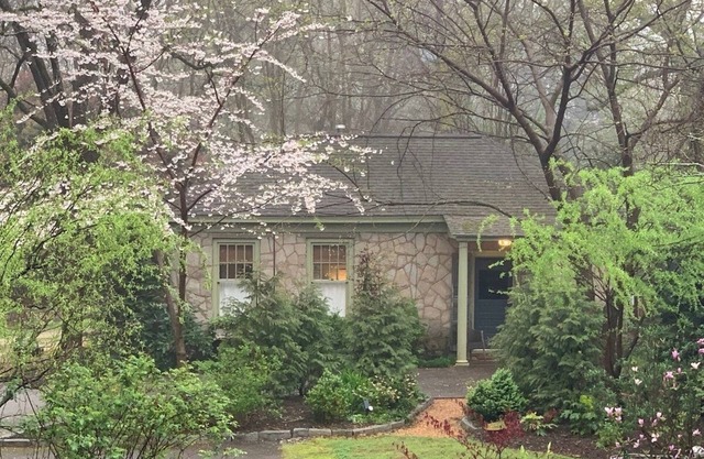 DesignerCottage-Heart of 5 Points 2BR1Bath+Kitchen