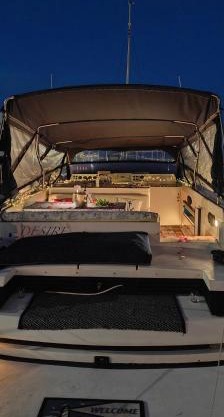 Desirè Charming House Boat