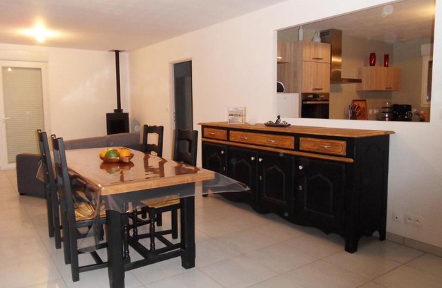 Desvres : maison tout confort, 4 adultes et 1 bébé