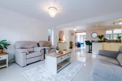 Detached 5 bed House in Worsley Manchester