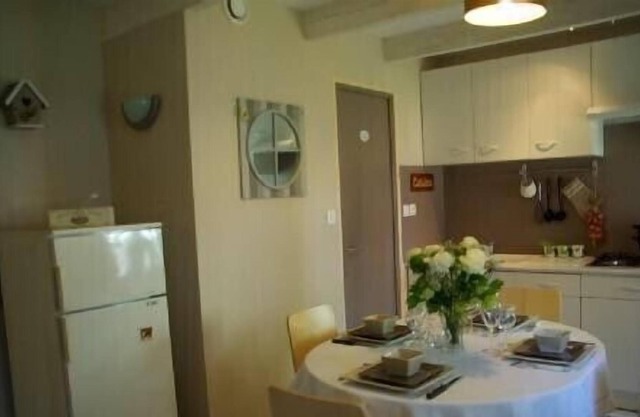 Detached house 2 minutes from La Plage de Plougoulm near Roscoff, St Pol de Léon