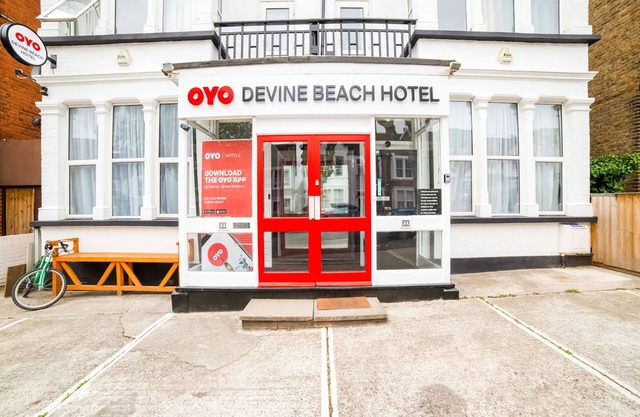 Devine Beach Hotel, Westcliff Southend-On-Sea