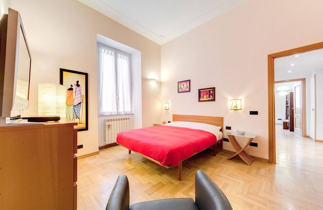 Diamond Apartment in the center of Rome near the subway(80mq, Free WI-FI & A/C)