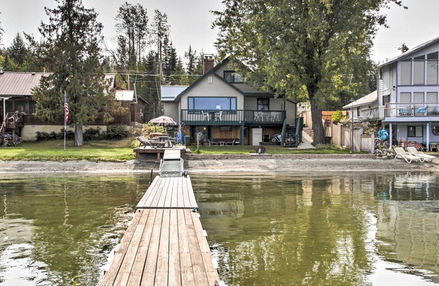 Diamond Lake Home w/Dock Close to 2 Ski Resorts!