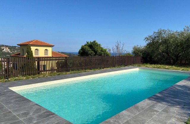 DIANO COUNTRY HOUSE exclusive swimming pool uliveto sea view