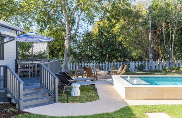 Dip into the pool & cozy up to the fire pit | Sleeps 6 | Kobza Haus