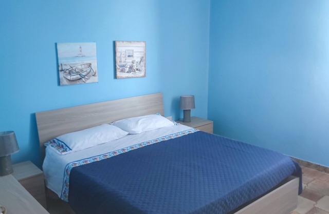 Direct and private entrance to the beach,