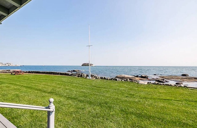 Direct waterfront renovated cottage.