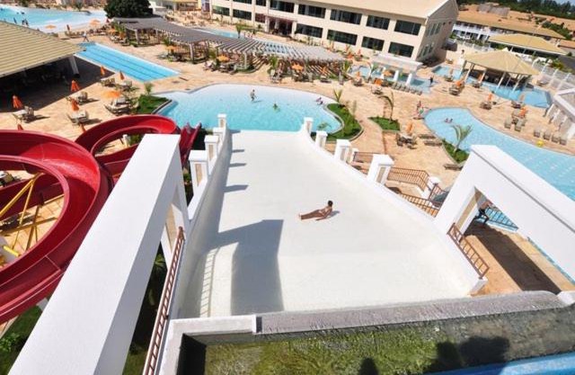 DIROMA Com PARK GRATIS 24HORAS TODOS OS DIAS Nas suas ferias