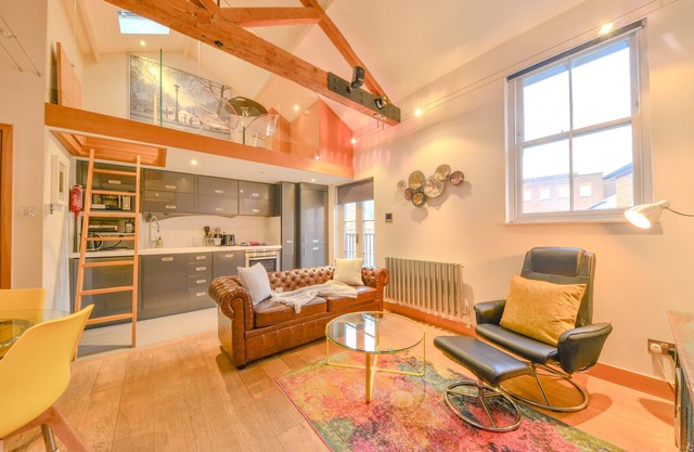 Discount Relocation WiFi Sleeps 3