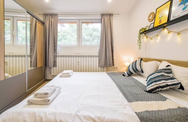 Discounted | Kitchen | Metro | Central | Market