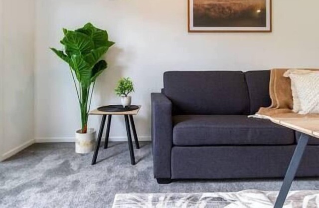 Discover Elegance Riccarton Haven - 2 bed, 1 bath