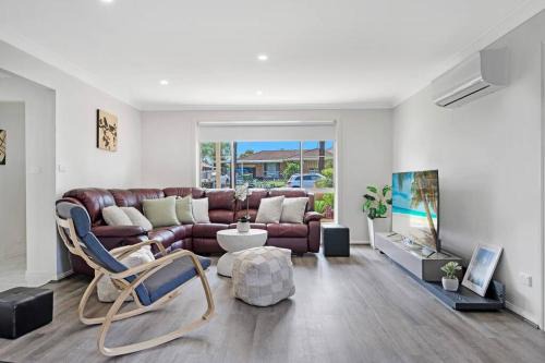 Discover Mount Annan Spacious 6-BR House