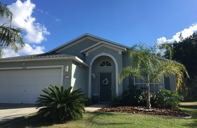 Disney Area Vacation Home with south facing salt water Pool, 15 mins. to Disney