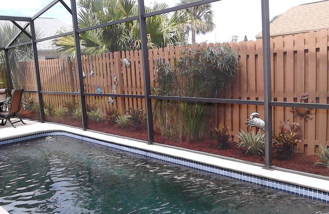 Disney World 2 Bed 2 Bath Home with Private Screened Pool Minutes from all Parks