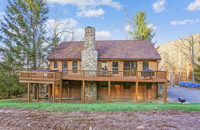 Do you know the definition of slope side? Welcome to Snolodge!