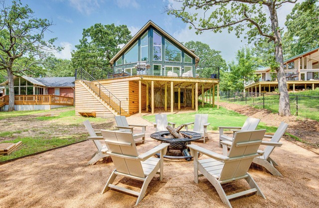 Dock & Fire Pit: Cedar Creek Lakefront Retreat!