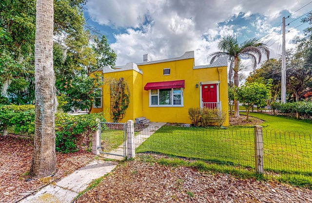 Dog-friendly 1920s home near downtown with a yard, grill, streaming, & AC