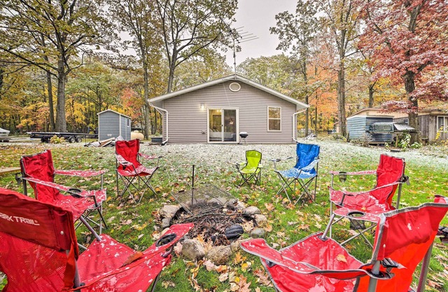 Dog-Friendly Harrison Retreat w/ Grill & Fire Pit!