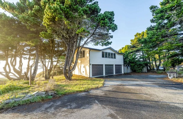 Dog-friendly home with ocean views, high-speed WiFi, and wood-burning fireplace