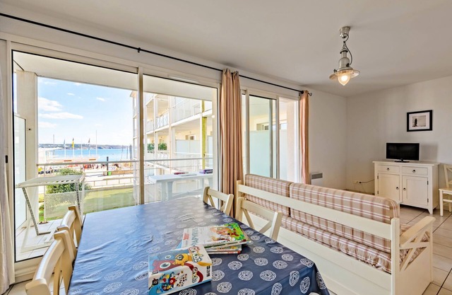 Domaine de Bertheaume by Interhome