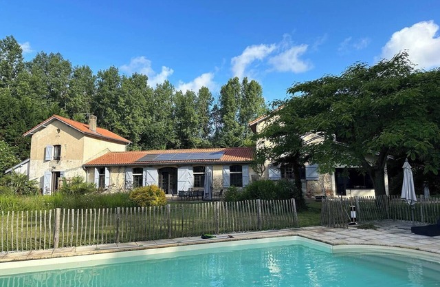 Domaine de l'Isle entre Océan et Pays Basque, Swimming pool, 15/16 people