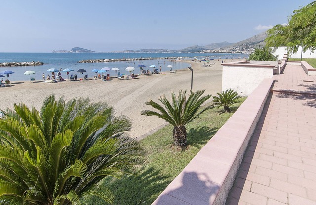 Domus Hormiae luxury beach apartment Giada