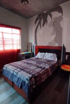 Dormitorio KAPULLANA Jr Junin 263 barrio norte con cocina baño privado