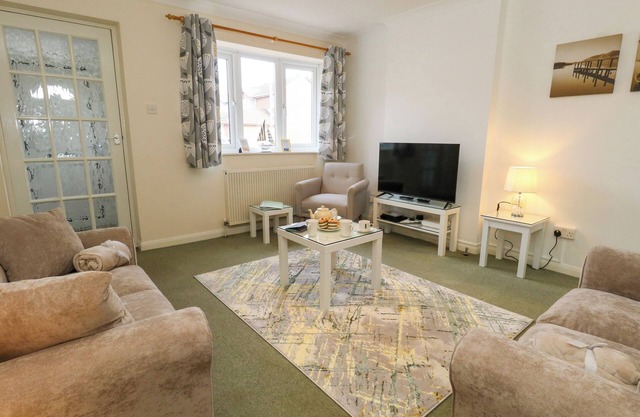 DORSET EXPLORERS, family friendly, with a garden in Bournemouth