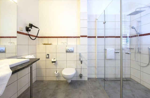 Double room superior, shower/WC - Hotel Löwengarten