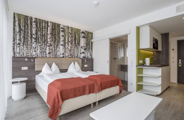 Double room with shower & toilet - Eco Suite Hotel